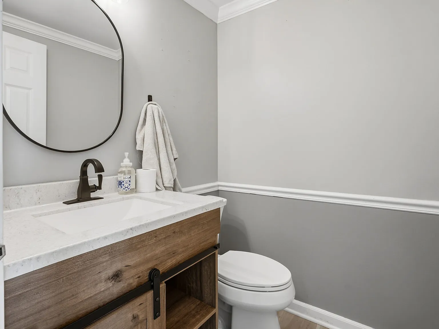 3 bed, 2.5 bath, 1725 sqft, $2,885 — Photo 4