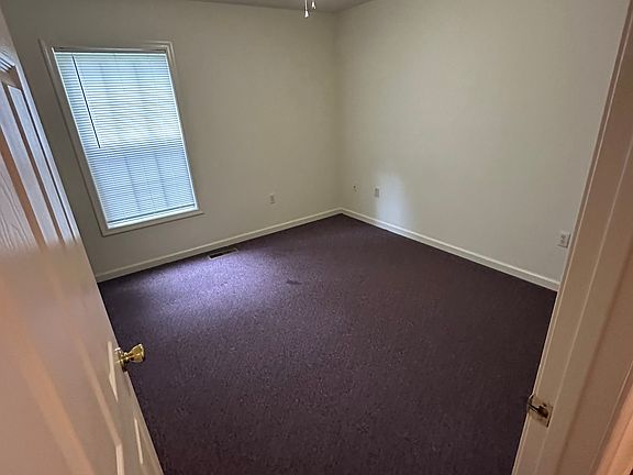 3rd image of 315 Pine Bluff Rd