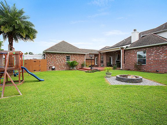 2nd image of 309 Riverwood Dr