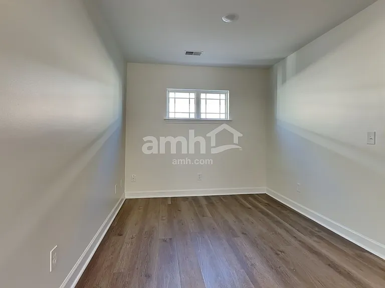 105 Summer Hill Ct — Photo 8