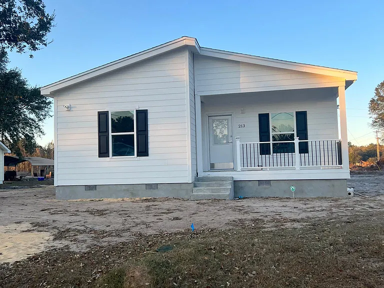 213 Pinecrest Dr — Photo 4