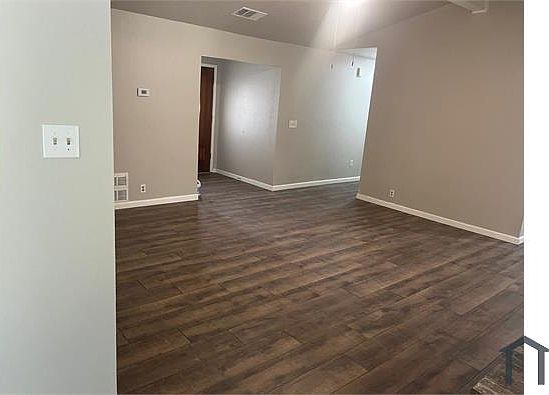 4th image of 110 Iberis Ct