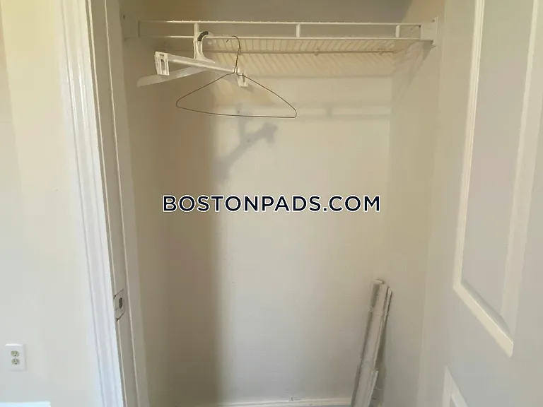 38 Bond St #3 — Photo 9