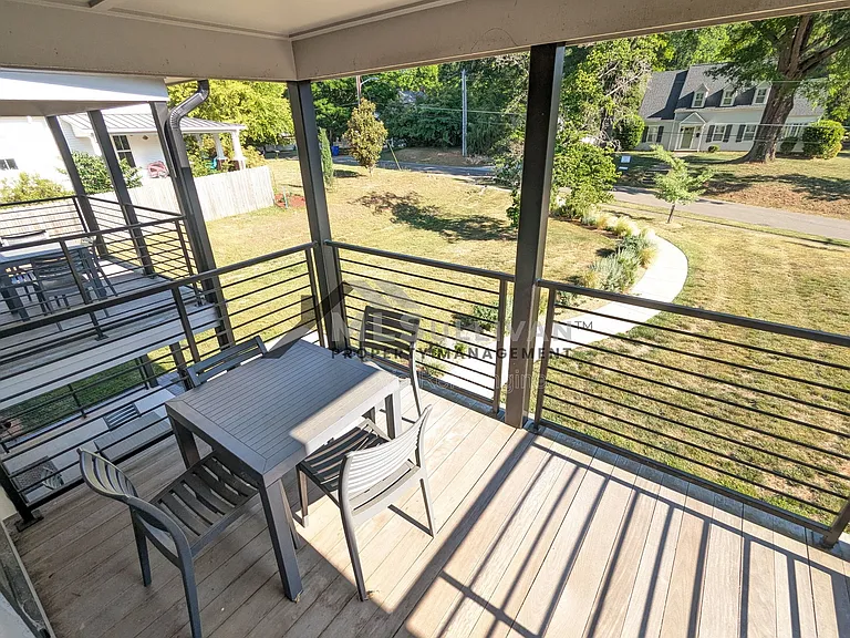 144 E Tryon St #5 — Photo 13