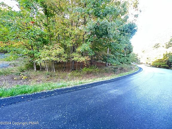 2nd image of LOT 1850 Brentwood Dr