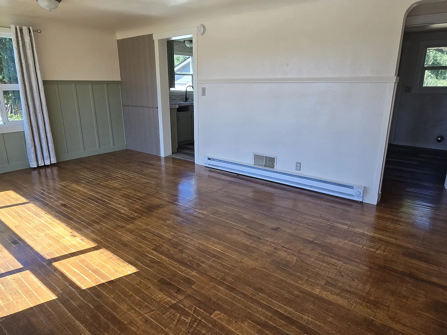 2 bed, 1600 sqft, $1,950 — Photo 3