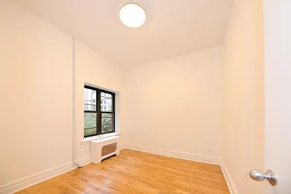 Sold by Buchbinder & Warren | media 6