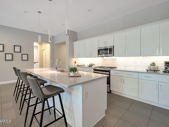 5th image of 16935 W SHERIDAN Street
