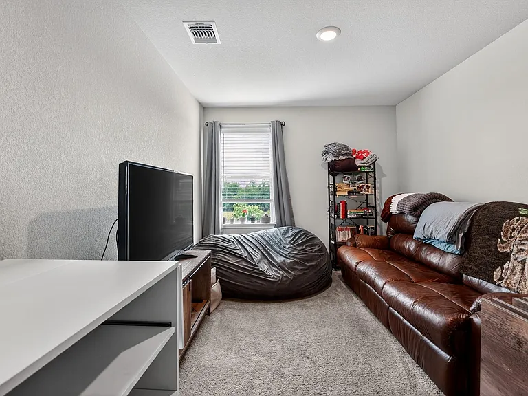 712 Black Alder St — Photo 16