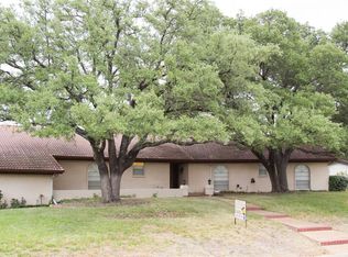 6009 Lantana Ln, Fort Worth, TX 76112