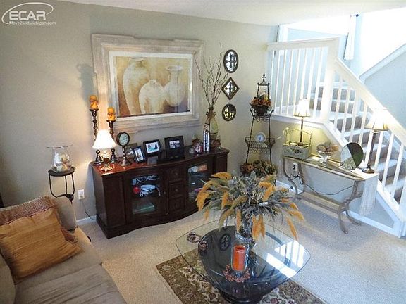 4th image of 16170 Tania Ct