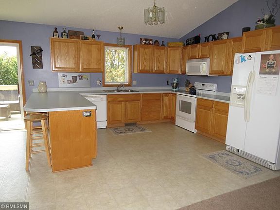 5th image of 946 Heritage Dr SW