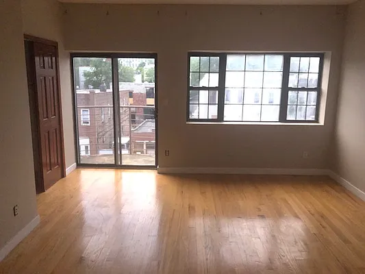 Sold by Peerless Properties Corp | media 6
