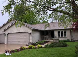 1269 Hillcrest Hts, Green Bay, WI 54313