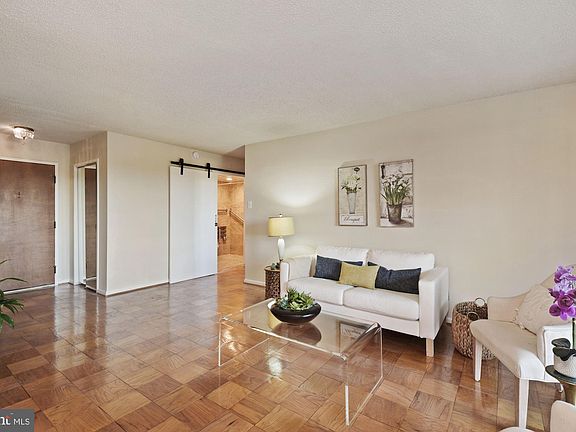 3rd image of 7420 Westlake Ter APT 505