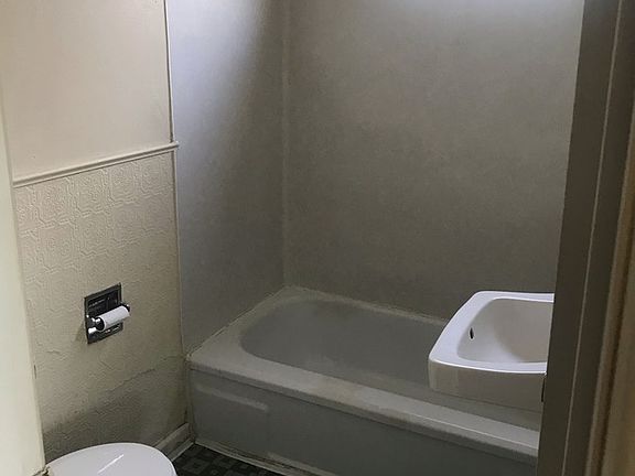 5th image of 1250 Logan St APT 401