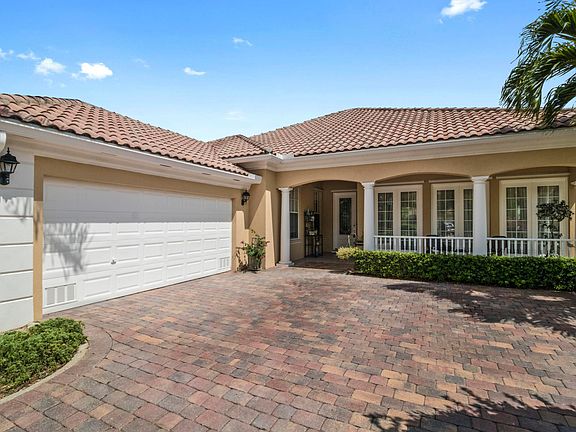 2nd image of 10939 SW Blue Mesa Way