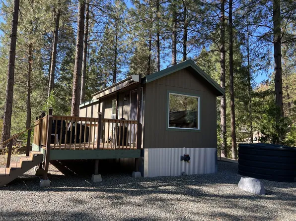 71 Eccentric Rd, Lewiston, CA 96052