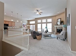 7613 Sandhurst Dr NW, Cedar Rapids, IA 52405