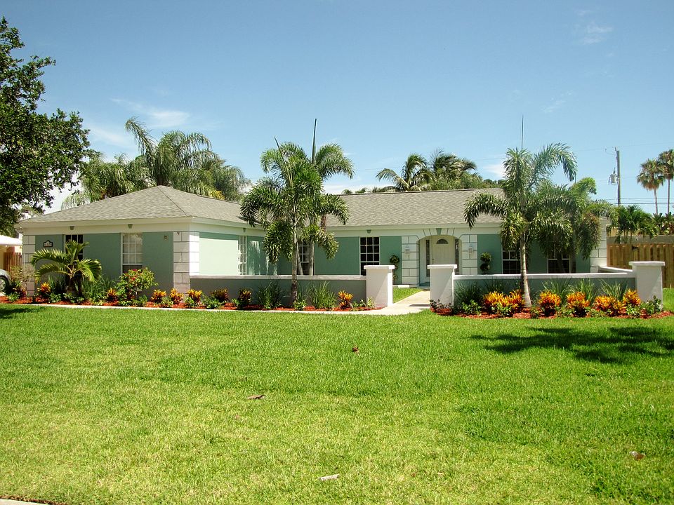 1st image of 602 Hibiscus Trl