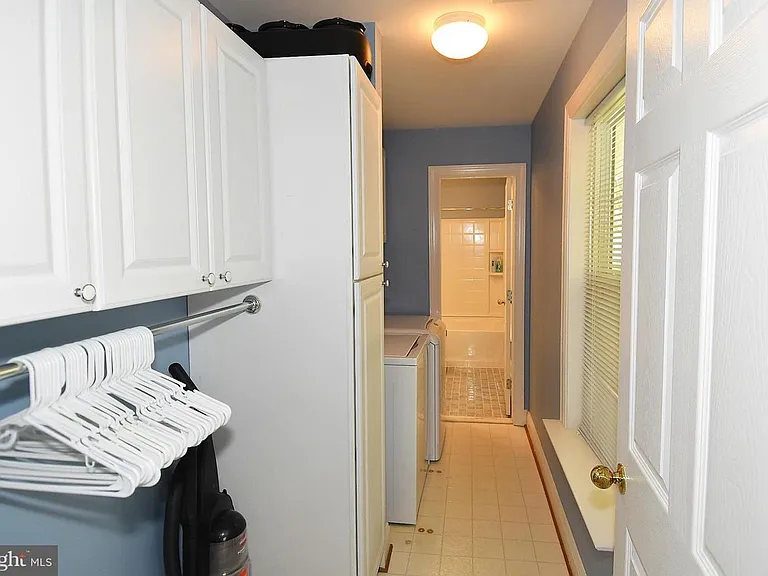 4281 Kearny Ln — Photo 25