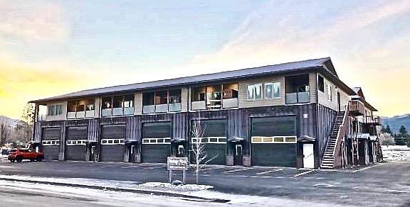 Vintage Park Unit A. A2 is second from left. Condo entrance to unit A2 is via enclosed interior staircase.