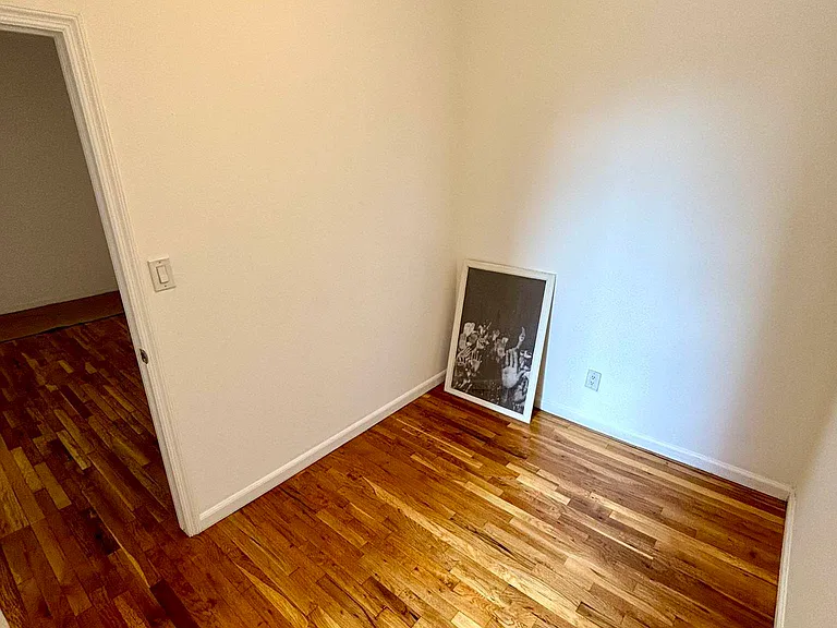 11 Avenue D #13 — Photo 3