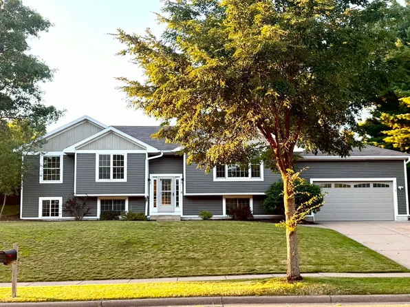 718 Farr Court, Eau Claire, WI 54701