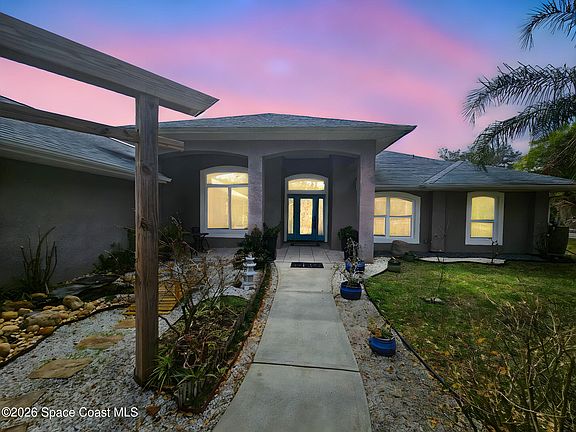 2nd image of 3375 Hield Rd