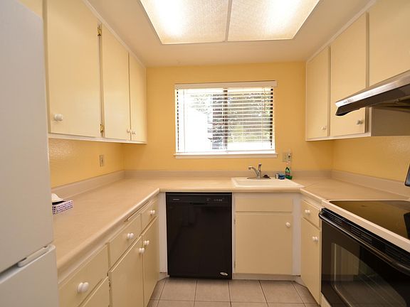 5th image of 3238 Kimber Ct APT 120