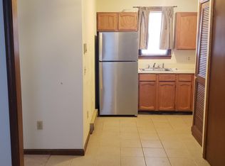 20 Prospect Dr, Brookfield, CT 06804