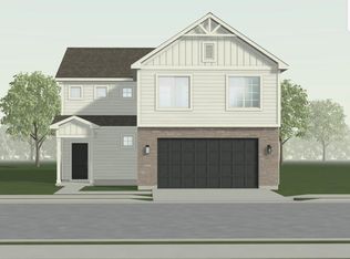 3020 NW 96th St, Kansas City, MO 64154