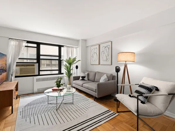 150 East 56th Street 2A image 2 of 9