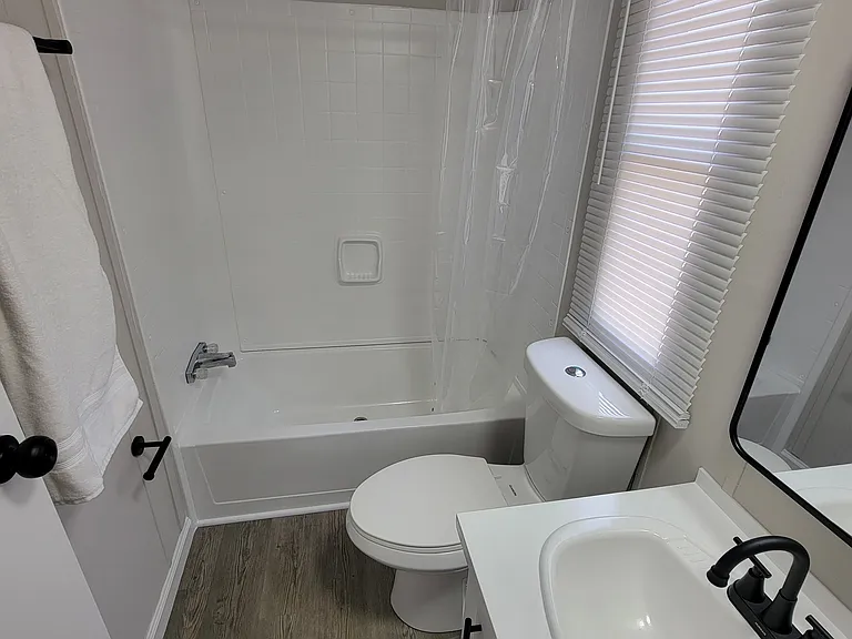 4 Edge St — Photo 9