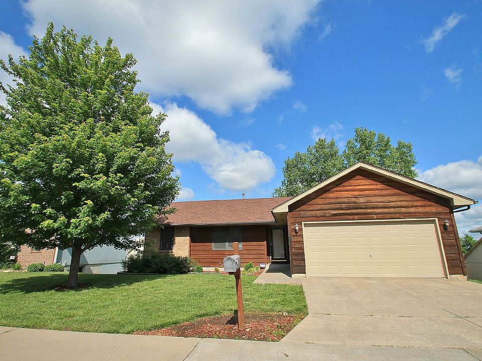 3634 SW Skyview Dr