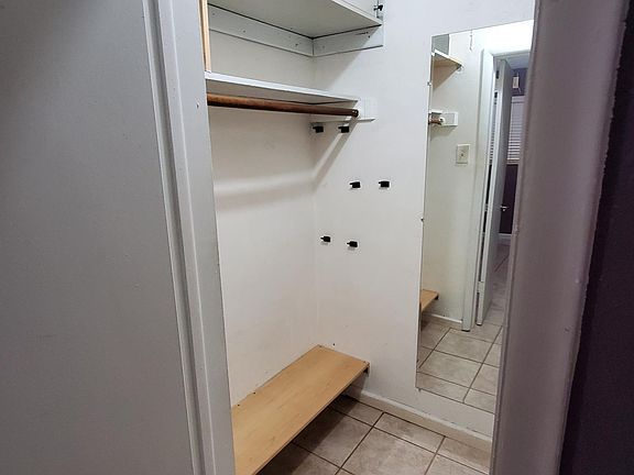walk in closet