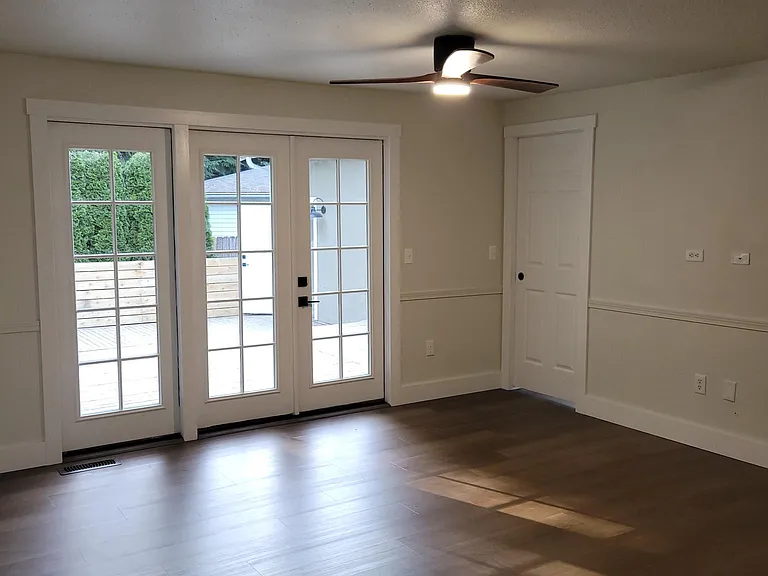 2480 Lund Ave SE — Photo 13