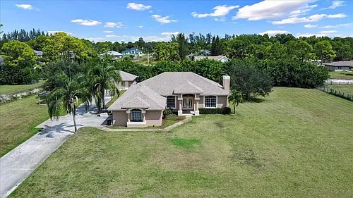 13253 75th Ln N Photo 1