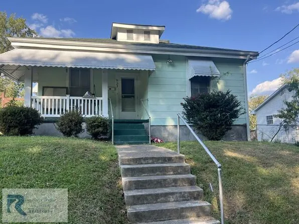 923 Riverview St, Danville, VA 24541
