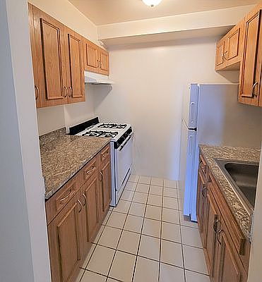 3rd image of 28-14 31st St #3