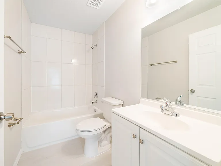254 Taylor Ln #202 — Photo 6