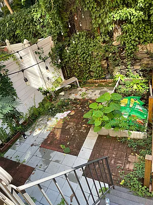 Rented by Bond New York | media 69