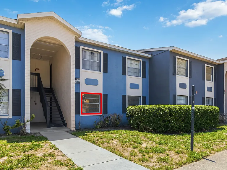 2569 N Alafaya Trl #133 — Photo 4