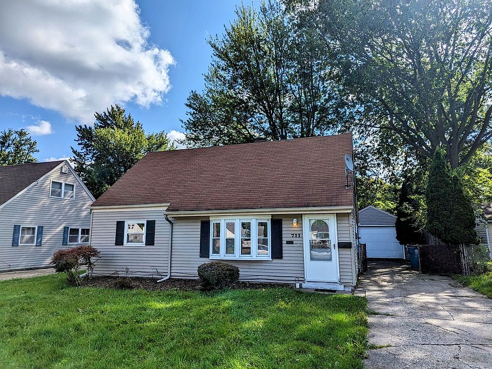 1st image of 711 Dakota Ave