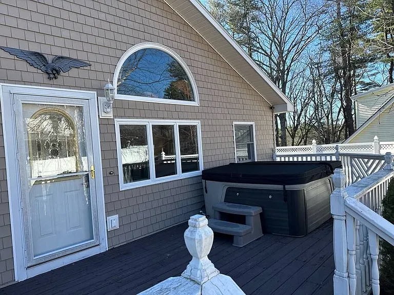 17 Hillside Ave — Photo 10