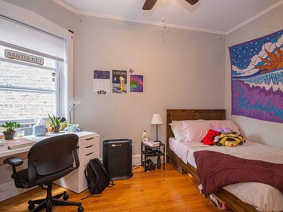 5th image of 6514 N Bosworth Ave APT 3