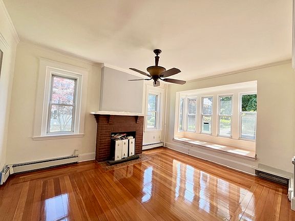 2nd image of 25-27 Florence Ave #1