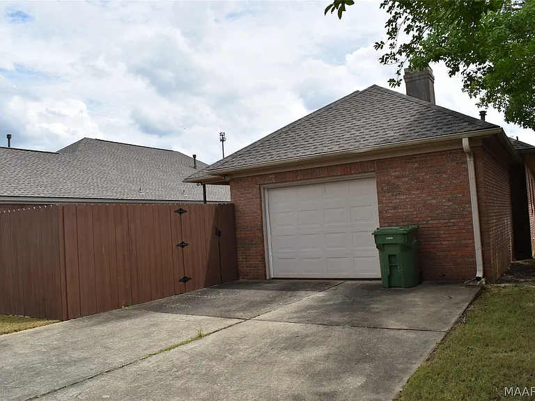 2628 Halcyon Downs Loop — Photo 24