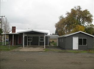 2078 Castle Ave, Roseburg, OR 97471
