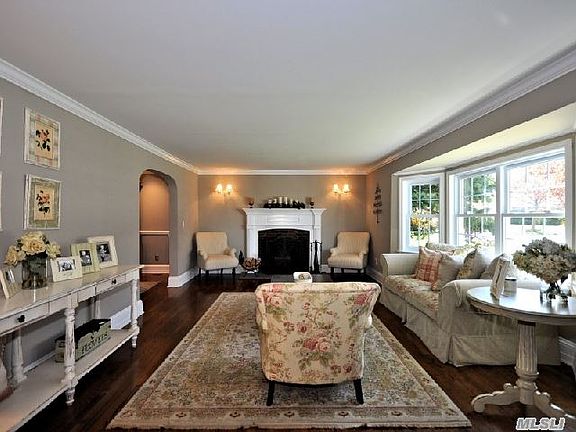4th image of 83 Seaman Ave